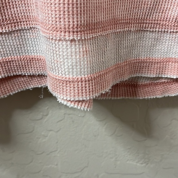 Trendy trends, pull over hoodie, lightweight kangaroo pocket, V-neck M/L - Picture 3 of 8